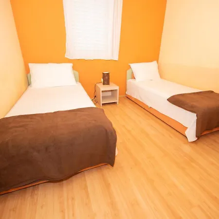 Apartamento Bencun-3 By Interhome