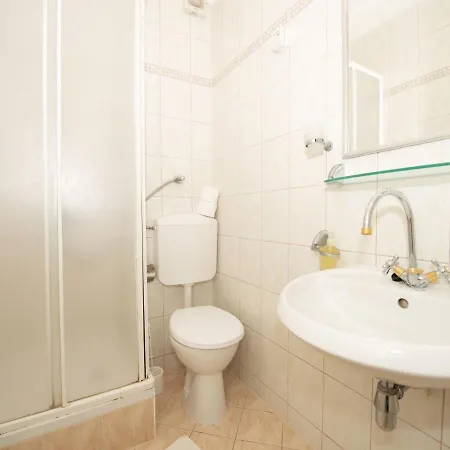 Apartamento Bencun-3 By Interhome Makarska